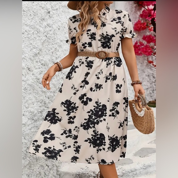 Temu Floral Print Cinched Waist Dress, 3XL - Picture 3 of 5